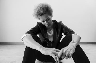 Dopo 10 anni Rosalia De Souza torna al Teatro Forma di Bari