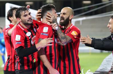 Il Foggia batte la Cremonese allo Zaccheria: 3-1