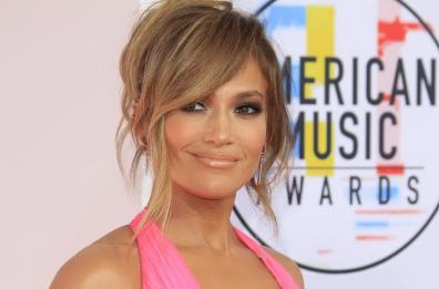 Caccia a Jennifer Lopez, vacanze in Puglia anche per Giuseppe Conte
