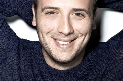 Raphael Gualazzi in concerto a 70 metri di profondità nelle Grotte di Castellana