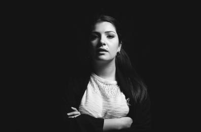 Musica, moda, fotografia e cucina in una serata ad Aradeo con la cantautrice Cristiana Verardo