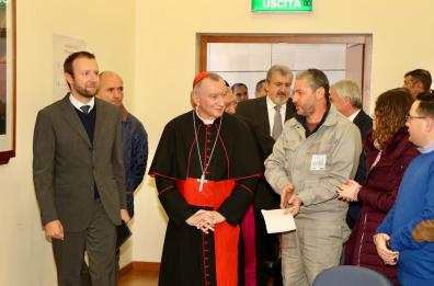 Segretario del Papa Parolin all'ex Ilva: «Sicurezza e ambiente priorità»
