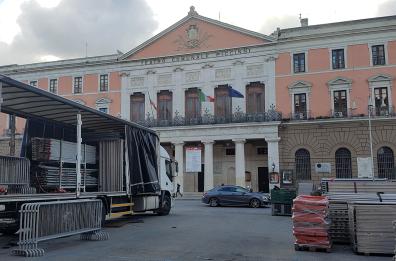 Bari: via ai lavori per il palco del concertone di Capodanno