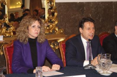 Conte a Foggia con ministro Lezzi: vertice su investimenti per il territorio