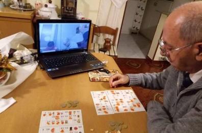 Da Lecce a Milano, la tombolata in famiglia si fa via Skype