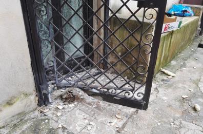 Presicce, bomba contro braceria in pieno centro aperta da un mese