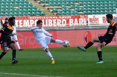 Disco verde per il furetto Liguori
"C'è il mio zampino in due reti "