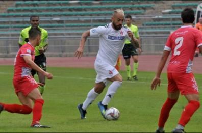 Mattera, Di Cesare e Cacioli in lizza
per le due maglie dei difensori centrali