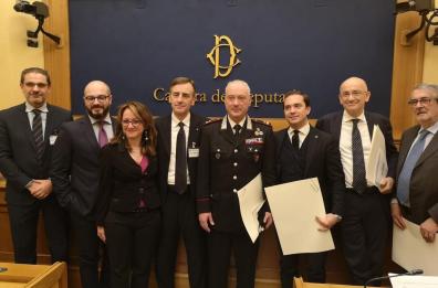 De Carolis, uno scrittore con le stellette
Debutta alla Camera il libro sulla mala barese