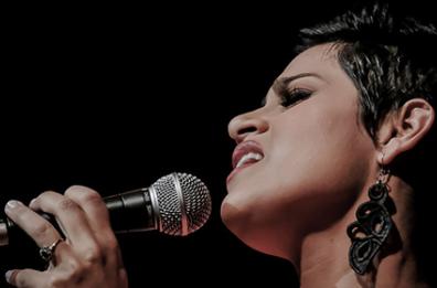 Voices: Karima porta il jazz al Teatro Forma di Bari