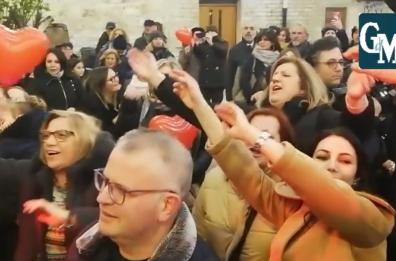 San Valentino, Bari festeggia ballando in Largo Albicocca