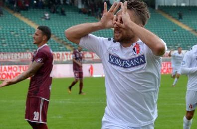 Biancorossi vincono a Locri 3-0
Bari resta primo in classifica
