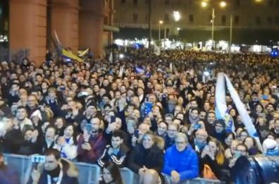 Bari, Salvini: alla mafia solo mazzate «Qui da gennaio 500 reati in meno». Il comizio in piazza  + Video +