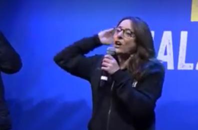 Bari, la gaffe della leghista Tateo dal palco con Salvini: «Il Pd non aiuta i giovani a prostituirsi»
