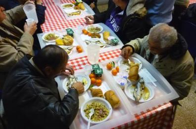 Bari, tradito dalla lite scoppiata nella mensa parrocchiale: arrestato un 38enne