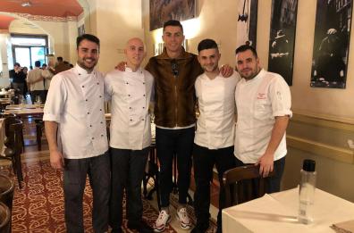 Gamberi di Gallipoli e scampi di Molfetta, anche CR7 va pazzo per la cucina pugliese