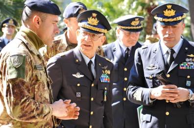 Il capo di Stato maggiore generale Rosso
in visita al 16° Stormo e alla scuola Svam