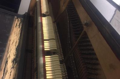 Acquaviva, l'ospedale Miulli avrà un pianoforte verticale del 1917 restaurato