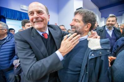 Bersani a Potenza: «Qui centrosinistra unito per vincere»