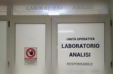 Puglia, Pagliaro: «Regione blocchi legge su taglio laboratori analisi»