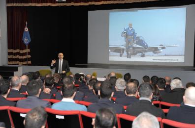 Tammaro, a lezione di leadership
dall'ex comandante della Pan