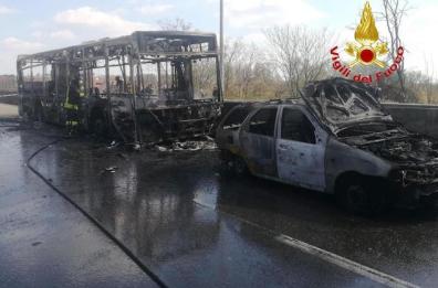 La «favola» del bus a fuoco e la sua morale per Salvini