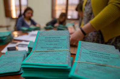 Basilicata, in allestimento i seggi elettorali per 573mila elettori
