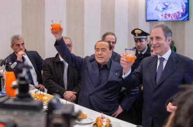 Basilicata al centrodestra: centrosinistra «sfrattato» dopo 24 anni, tonfo M5S 
Bardi: «Abbiamo scritto la storia»