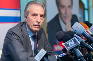 Elezioni, blog 5 Stelle: «Pd elegge Pittella e 2 indagati»