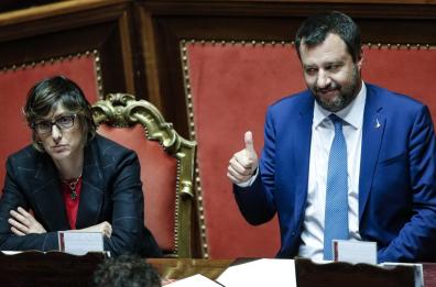 Legittima difesa, Decaro preoccupato, Emiliano: «È marketing politico»