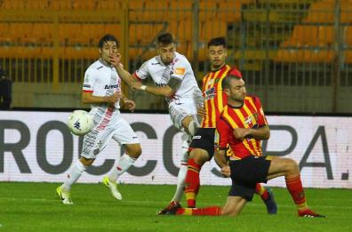 Lecce cade a Cremona e incassa due gol in dieci minuti