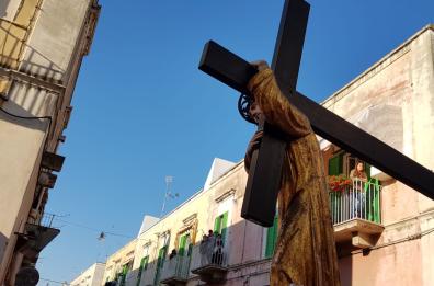 Pasqua nel Barese, un viaggio nelle tradizioni alle radici del Mistero
