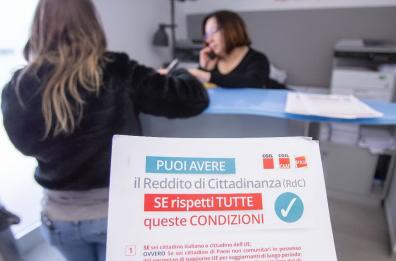 Lecce, reddito di cittadinanza: scovati altri 15 «furbetti»