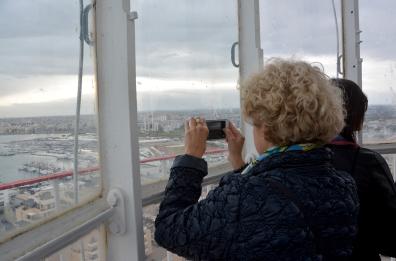 Bari, il Faro di San Cataldo apre al pubblico: folla nonostante la pioggia