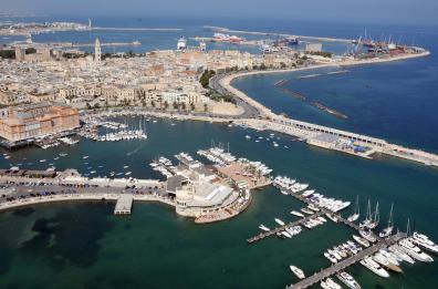 Bari, la beffa dei Municipi: presidente e consiglieri rischiano di non prendere lo stipendio