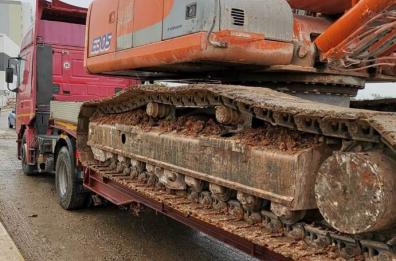 Bari, ruba un escavatore da un cantiere al San Paolo. Preso 65enne di Cerignola