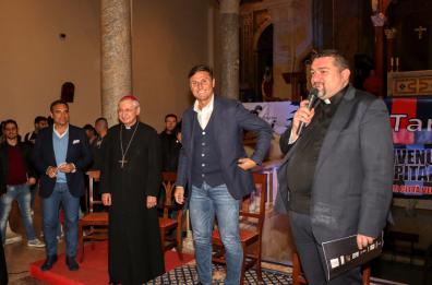 Calcio, Javier Zanetti incontra ragazzi oratorio Taranto