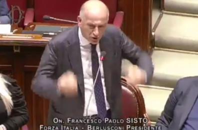 Caso Siri, Sisto (FI) alla Camera: «Paese in mano alle Procure, Svegliaaa! Svegliaaa!». Applusi dell'aula