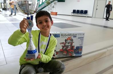 Mola, baby genio a 9 anni vince i nazionali dei Giochi Matematici 