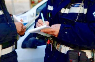 Fasano, festa per nozze d'oro con 50 invitati nonostante i divieti Covid: maxi multa al gestore locale 