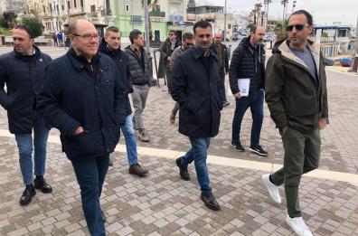 Bari, Verdone presenta il suo film che parla pugliese tra colori e atmosfere 