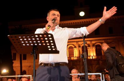 Comunali, Decaro: «La nostra è una storia straordinaria: Bari è più moderna e europea» Comunali, Decaro: «La nostra è una storia straordinaria: Bari è più moderna e europea»