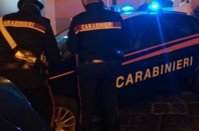 Stornarella, la lite tra parenti sfocia in rissa: arrestati 6 romeni