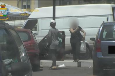 Lecce, assenteismo a Comune e Lupiae: 17 sotto accusa