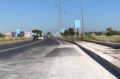 Bari: sull'asfalto di viale Europa, finito prima delle elezioni, compare già una toppa