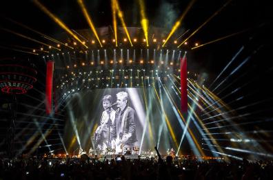 Effetti laser, ledwall e megapalco a Conversano: arriva Ligabue