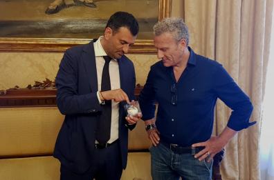 Decaro premia Francesco Rutigliano: è lui il ciclista più virtuoso di Bari