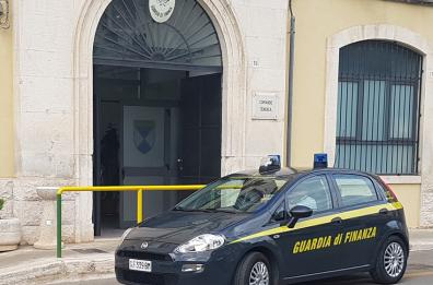 Turi, prende pensione d'invalidità ma è all'estero da 10 anni: denunciato 