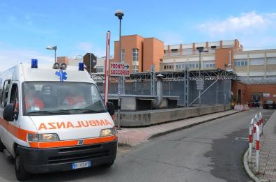 Emergenza Covid in Puglia, oltre 3mila casi sospetti in 10 giorni: boom di accessi ai pronto soccorso