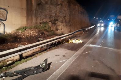 Bari, scontro in tangenziale: 19enne muore carbonizzato sotto la moto in fiamme